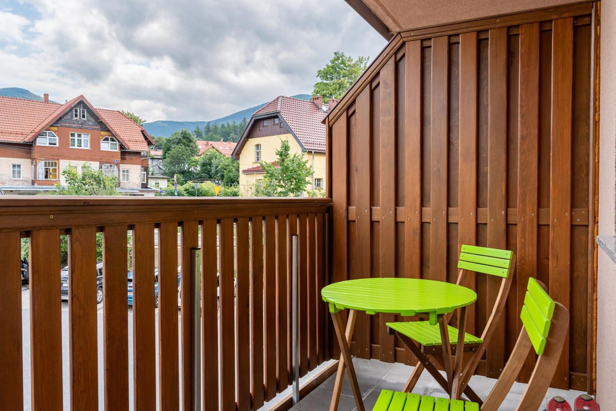 Apartament Strefa Centrum - Z Prywatnym Parkingiem - Space Apart Karpacz Exteriör bild